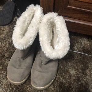 Shoes like new have not worn them much but are used they are like brown and grey